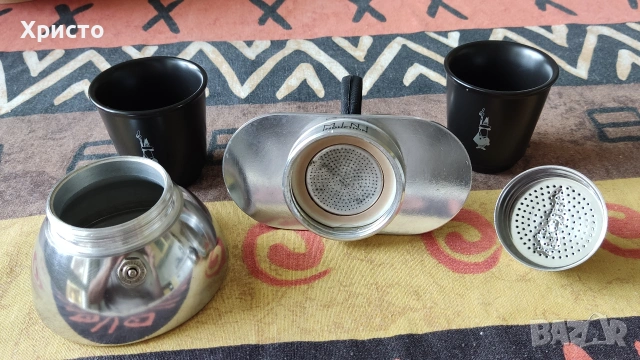 Продавам италианска кафеварка Bialetti, снимка 2 - Кафемашини - 54968514