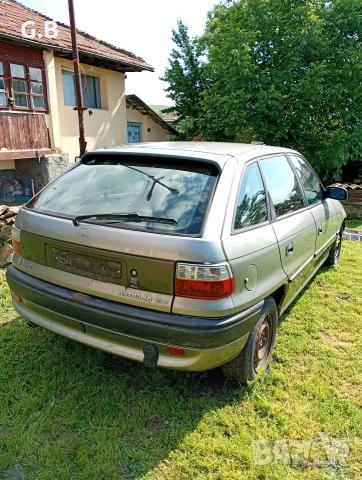 Опел Астра 1.6 , снимка 2 - Части - 54671531
