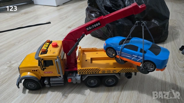 детски камион репатрак/паяк, снимка 3 - Коли, камиони, мотори, писти - 53989291