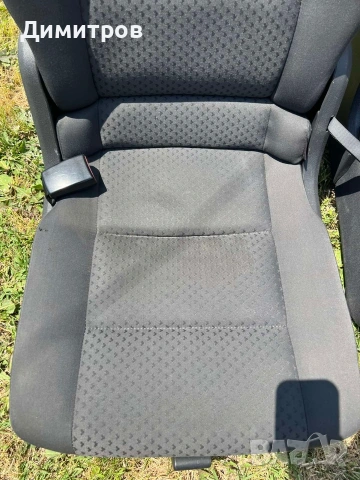 Седалки за Volkswagen Touran 2003-2007, снимка 13 - Части - 55051937