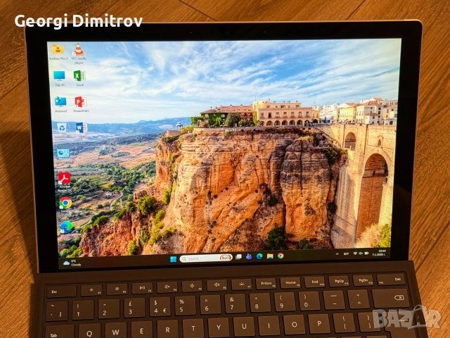 Microsoft Surface Pro 7 i3-1005G1/4RAM/120SSD/Intel HD Graphics/Touchscreen дисплей, снимка 3 - Лаптопи за работа - 54984451