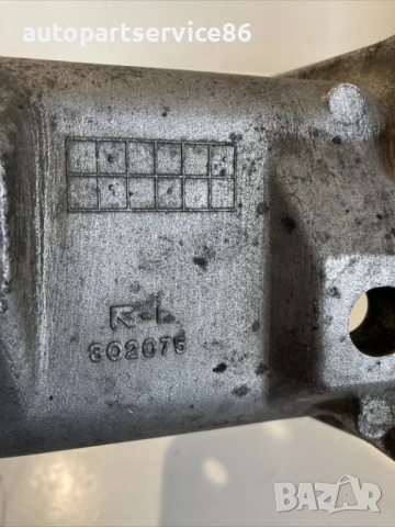 Конзола стойка за Mitsubishi Grandis 2.0 Di-D (2005) 302075, снимка 3 - Части - 54837522