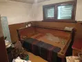 Здрава, масивна двуетажна къща с голям двор в Троянския Балкан -Троян, снимка 16