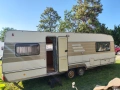 Hymer голяма 4 местна каравана - подходяща за Стационарна, снимка 2