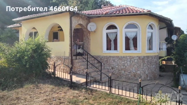 Продава къща и парцел (УПИ) в с. Голямо Буково, Бургаска област, снимка 3 - Къщи - 54641444