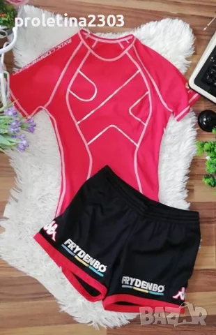 Червена тениска за спорт