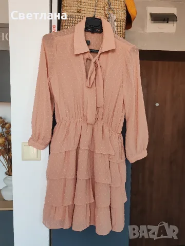 Прекрасна нова рокля на Zara , снимка 2 - Рокли - 55349053