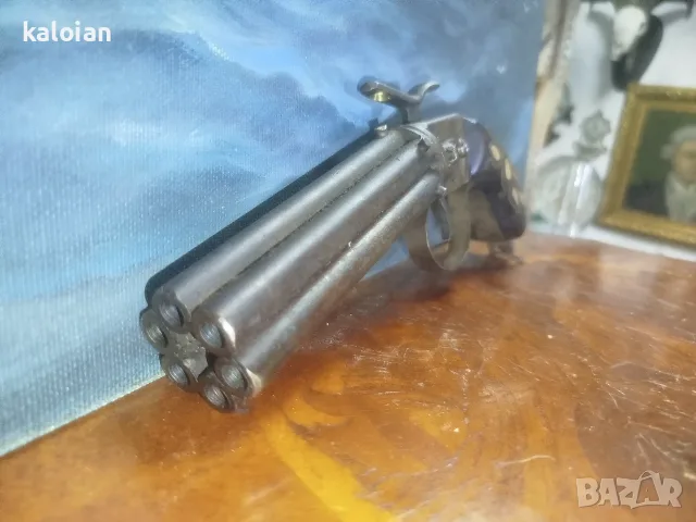 Старинен капсулен пистолет тип „пеперница“ (на английски: pepperbox pistol или pepper-box revolver, снимка 3 - Антикварни и старинни предмети - 55536209