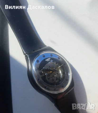 Часовник Swatch запазен работи перфектно, снимка 2 - Мъжки - 54401818