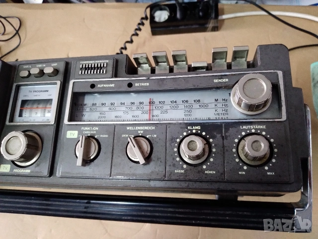 Ретро, радиокасетофон с телевизор ISP COMBI 80, снимка 11 - Радиокасетофони, транзистори - 54275375