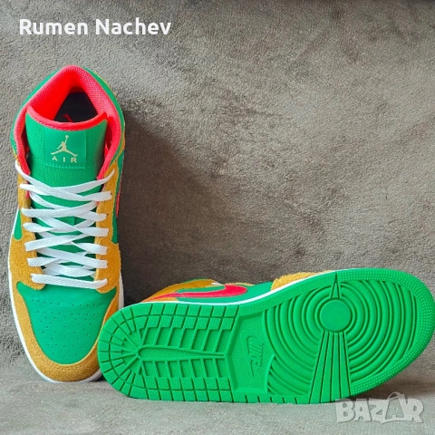 Jordan 1 Mid (42,5), снимка 6 - Спортно елегантни обувки - 54279306