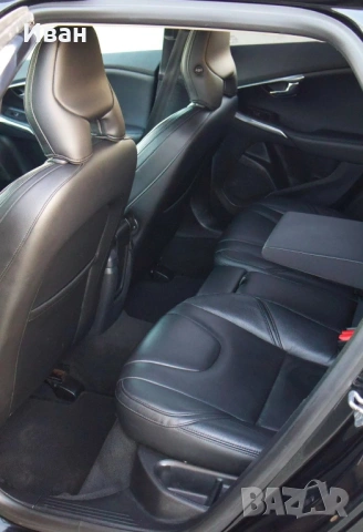 Volvo v40 summum full перфектна, снимка 11 - Автомобили и джипове - 53960183