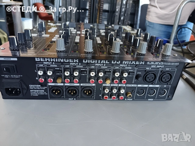 Дигитален DJ миксер Behringer DDM4000 – За ремонт , снимка 5 - Ресийвъри, усилватели, смесителни пултове - 55003562