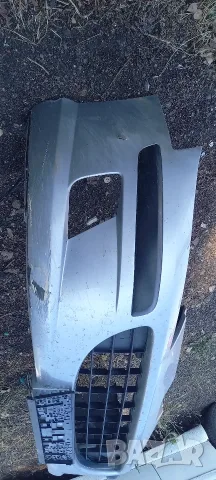 Предна броня Peugeot 407, снимка 4 - Части - 55341746