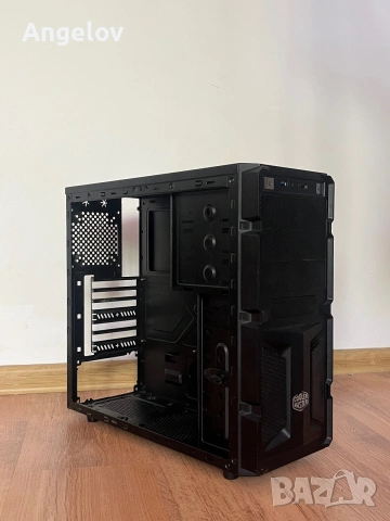Кутия за компютър Cooler Master (отлично състояние)