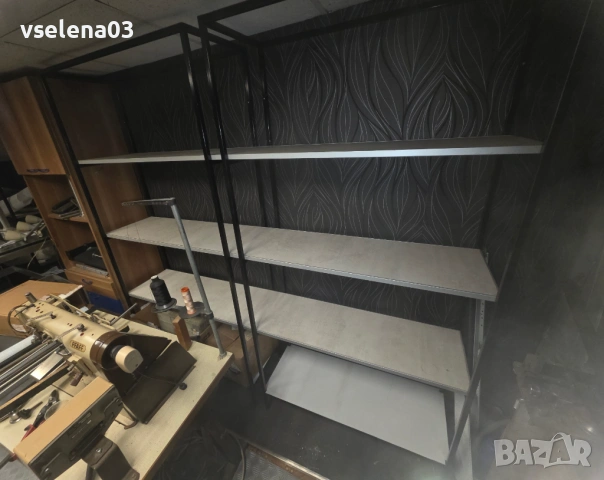 Стелаж, снимка 2 - Стелажи и щандове - 54092580