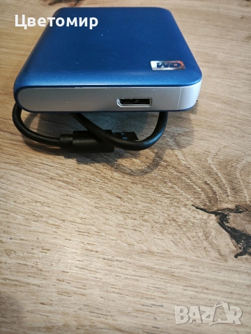 Външен хард диск WD My Passport 750GB 2.5" USB 3.0 100% Health ( работил е 6дни), снимка 2 - Външни хард дискове - 54316810