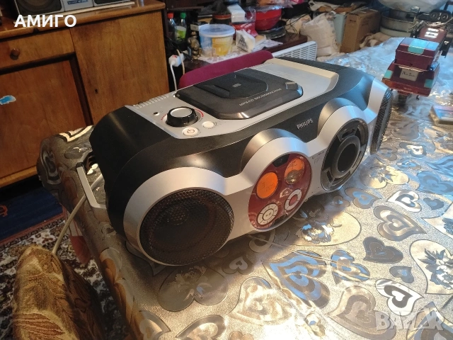 Продавам MP3 уредба с тунер и AUX. Philips, снимка 2 - Радиокасетофони, транзистори - 54987591