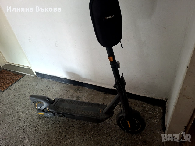 Nine Bot scooter 