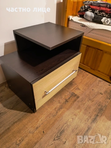 нощно шкафче в Бургас за 10 евро, снимка 2 - Шкафове - 54121938