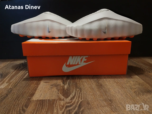 Nike Mind 001 