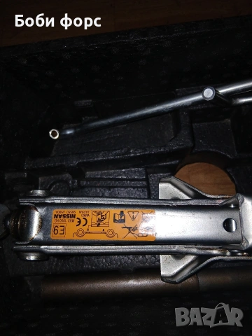 Авариен комплект Дачия Дъстър,Бигстър нов, снимка 7 - Аксесоари и консумативи - 54039140