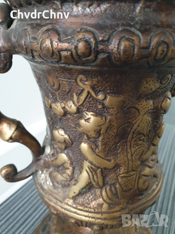 Италия 20ти век/27см-5кг/голяма стара италианска бронзова ваза с дръжки, снимка 9 - Антикварни и старинни предмети - 54193202