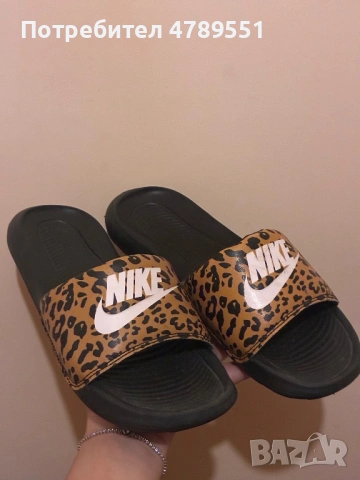 Дамски чехли NIKE, снимка 2 - Чехли - 54401932