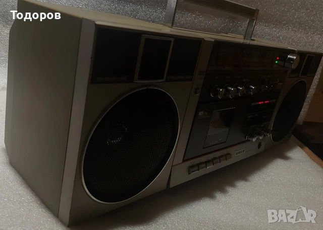 Uher Power Port 2 Stereo Radio Cassette Recorder , снимка 6 - Радиокасетофони, транзистори - 54743382