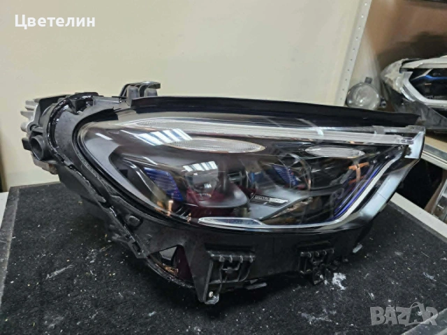 Десен фар за Mercedes GLC W254. Фарът е в много добро състояние., снимка 2 - Части - 54430254