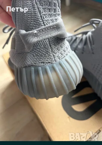 Продавам Yeezy boost 350 носени няколко пъти само!, снимка 5 - Маратонки - 55534139
