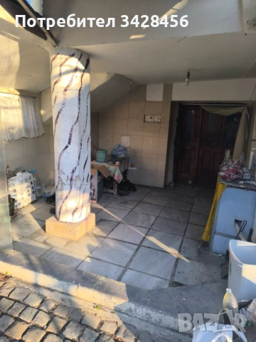 Продавам просторна къща с голям двор - гр. Димово, снимка 7 - Къщи - 54334908