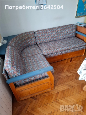 Подарявам ъглов кухненски диван