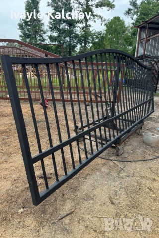 Плъзгаща врата по поръчка | Изработка, монтаж и измерване в цяла България, снимка 8 - Гаражни врати - 54130597