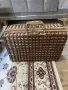 Ретро кошница за пикник от ратан с комплект за 4 души, снимка 1