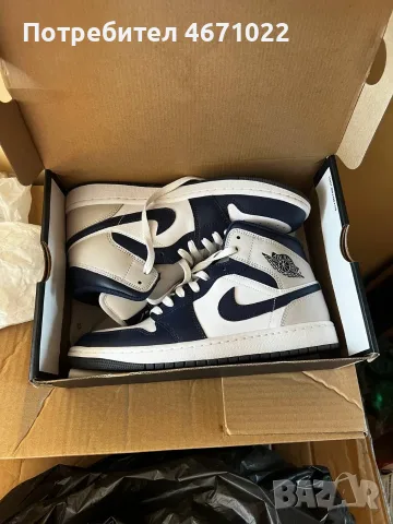 Air Jordan 1 сини 42.5, снимка 4 - Кецове - 55629384
