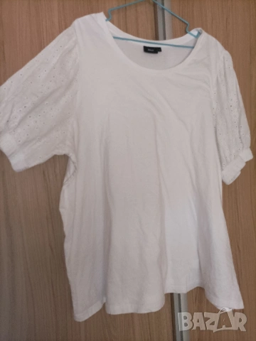 Макси бяла, памучна тениска с бродирани ръкави , снимка 2 - Тениски - 54308905