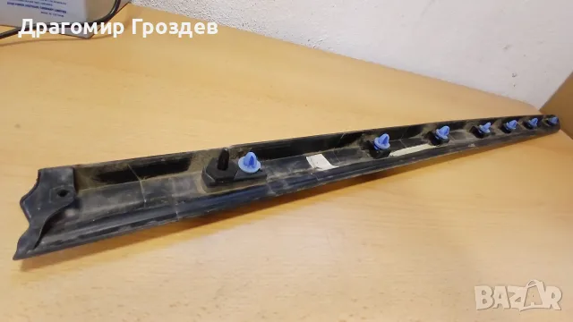 Лайстна за долна част на предна дясна врата за Renault Clio V / Рено Клио 5 (2019-2026), снимка 7 - Части - 55448556