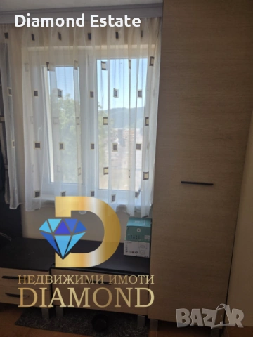 Двуетажна къща в село Димовци, общ. Гурково, снимка 7 - Къщи - 54440042