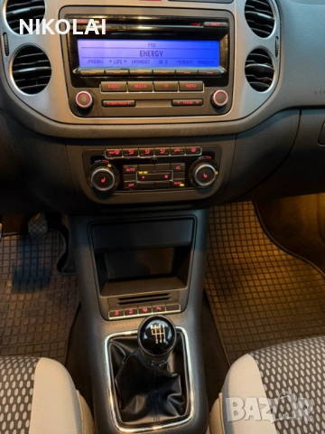 VW TIGUAN 2.0 TDI, снимка 6 - Автомобили и джипове - 52858949