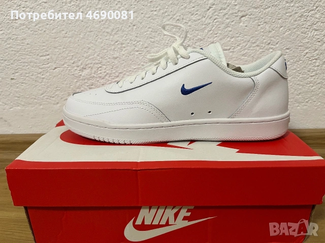 NIKE COURT VINTAGE