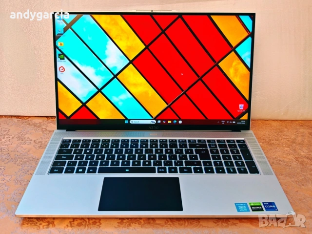Gigabyte AERO 17/Intel Core i7 12700H/NVidia RTX 3070ti 8GB/16G RAM/512 SSD/4K 120hz HDR1000 MiniLED, снимка 2 - Лаптопи за игри - 53484243