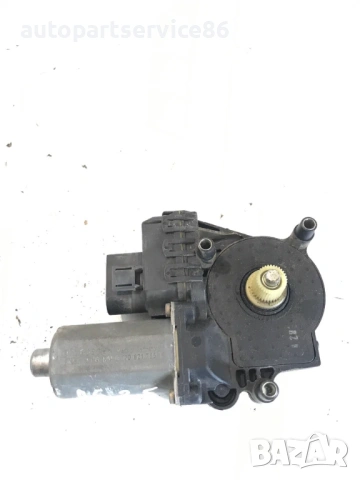Мотор за стъклоповдигач за задна дясна врата за Audi A6 (1997-2002) 0130821785 102857-Xxx, снимка 2 - Части - 54666638