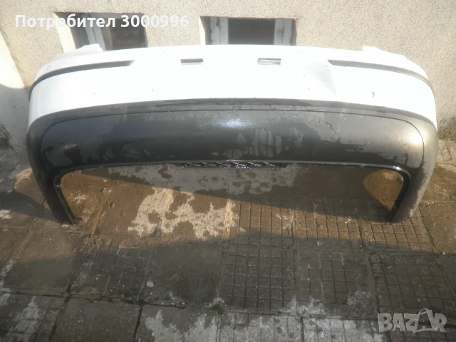 Продавам  задна  броня  за  ФВ  Б6  2008 г  .