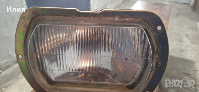 Продавам фар 