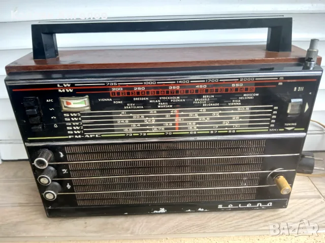 Selena B211 работи