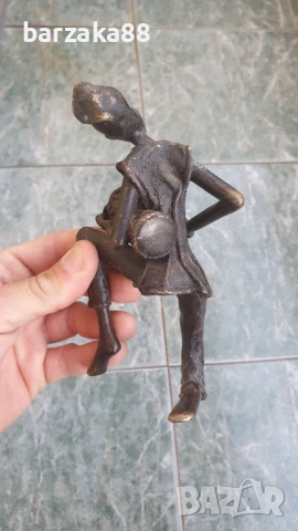 Стара бронзова фигура Африканка, снимка 6 - Колекции - 54358915