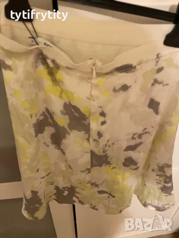 Calvin Klein пола S, снимка 2 - Поли - 55450993