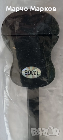 USB флашка 128 GB 🎸 Черна китара – НОВА
