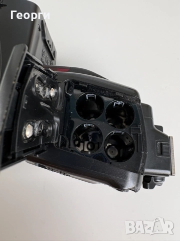 Nikon SpeedLight SB-700 Светкавица , снимка 7 - Светкавици, студийно осветление - 55677729